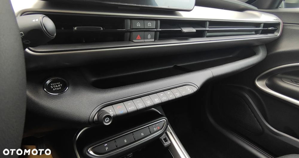 Jeep Avenger 1.2 T3 mHEV Summit FWD eDCT6 - 14