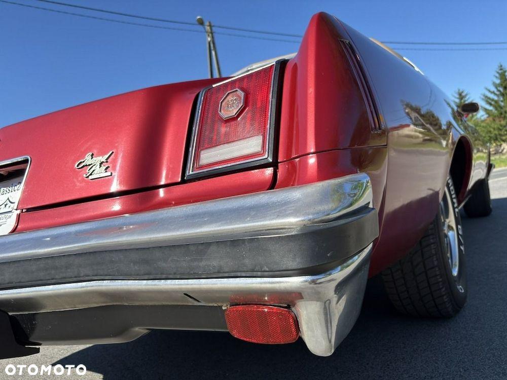 Pontiac Grand-Prix - 19