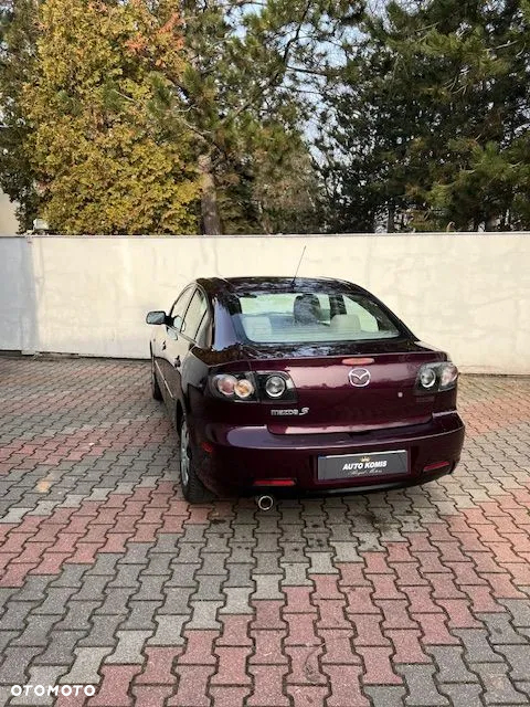 Mazda 323 - 3