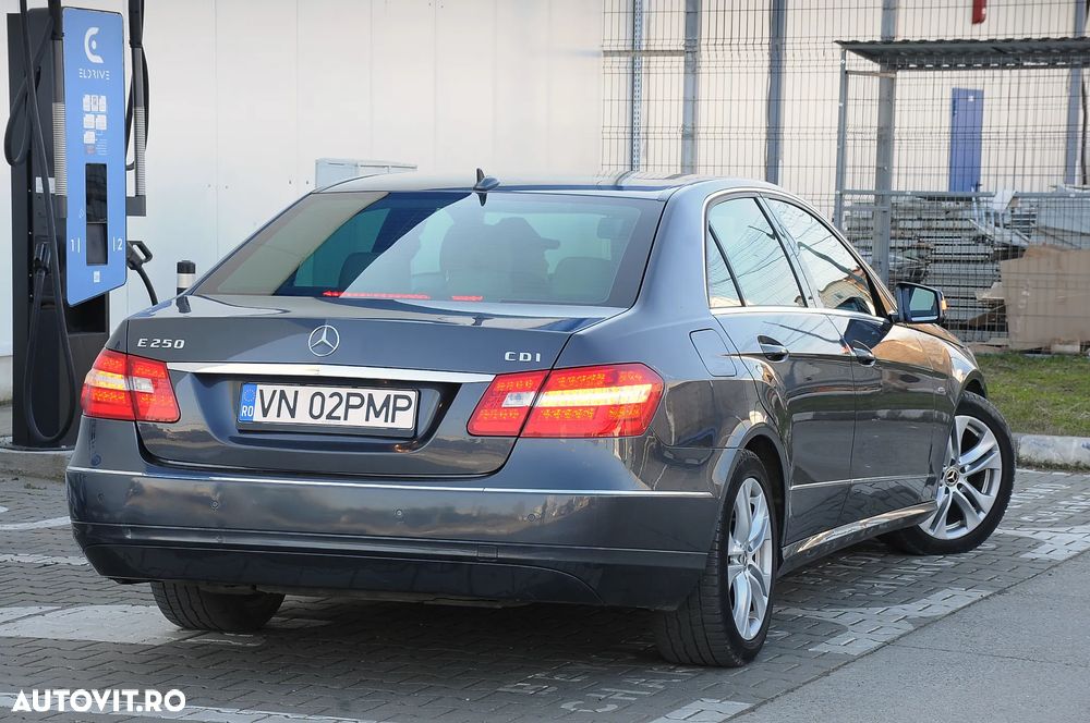 Mercedes-Benz E 250 CDI DPF BlueEFFICIENCY Automatik Avantgarde - 10