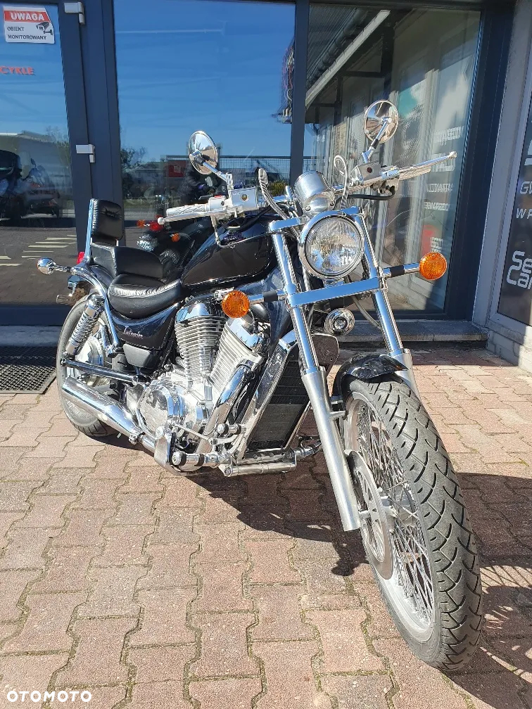 Suzuki Intruder - 20