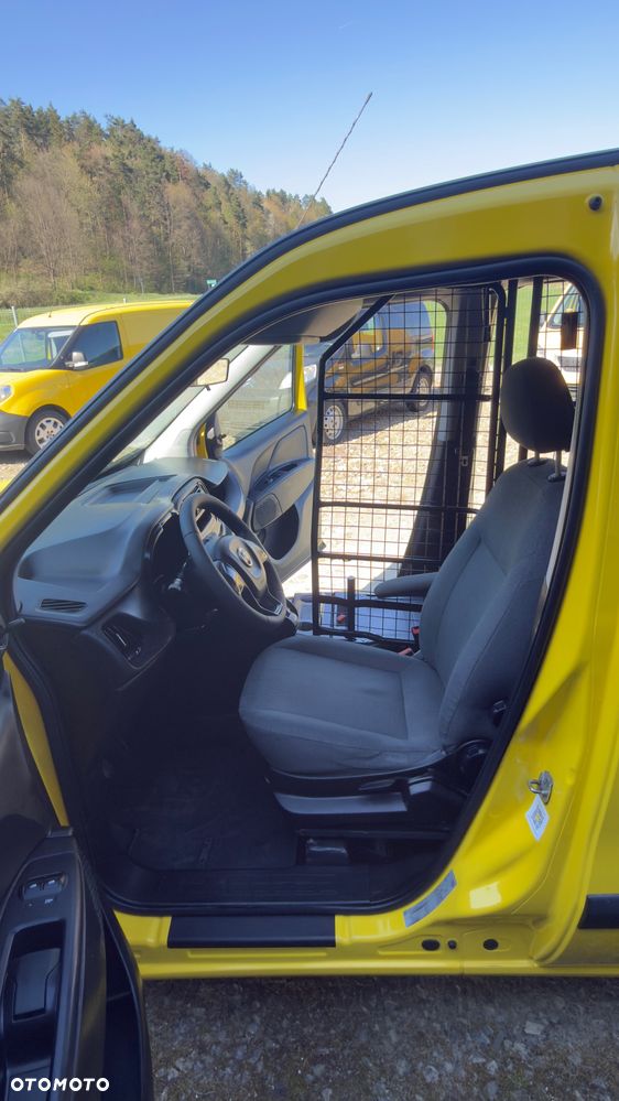 Fiat Doblo - 19