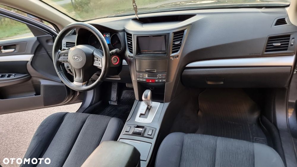 Subaru Outback 2.0 D Comfort AT - 18