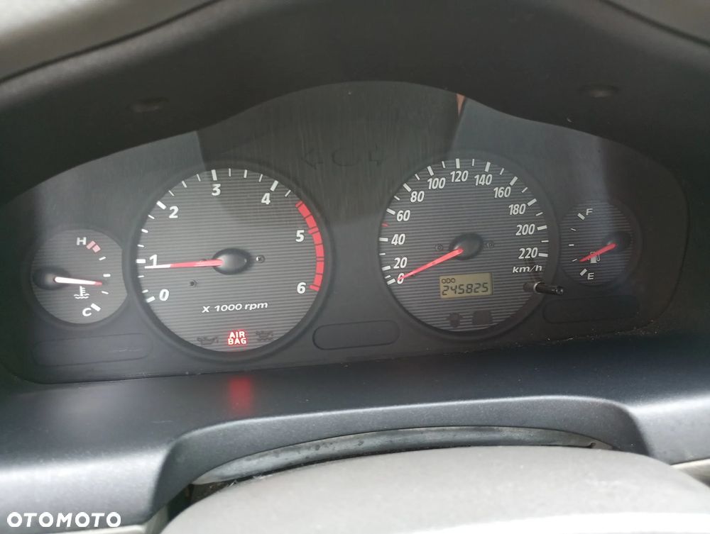 Hyundai Grand Santa Fe - 5