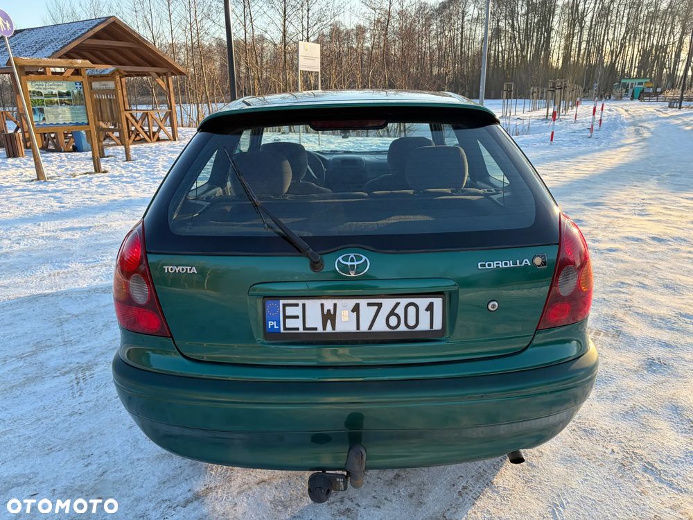 Toyota Corolla 2.0 D-4D Base - 5