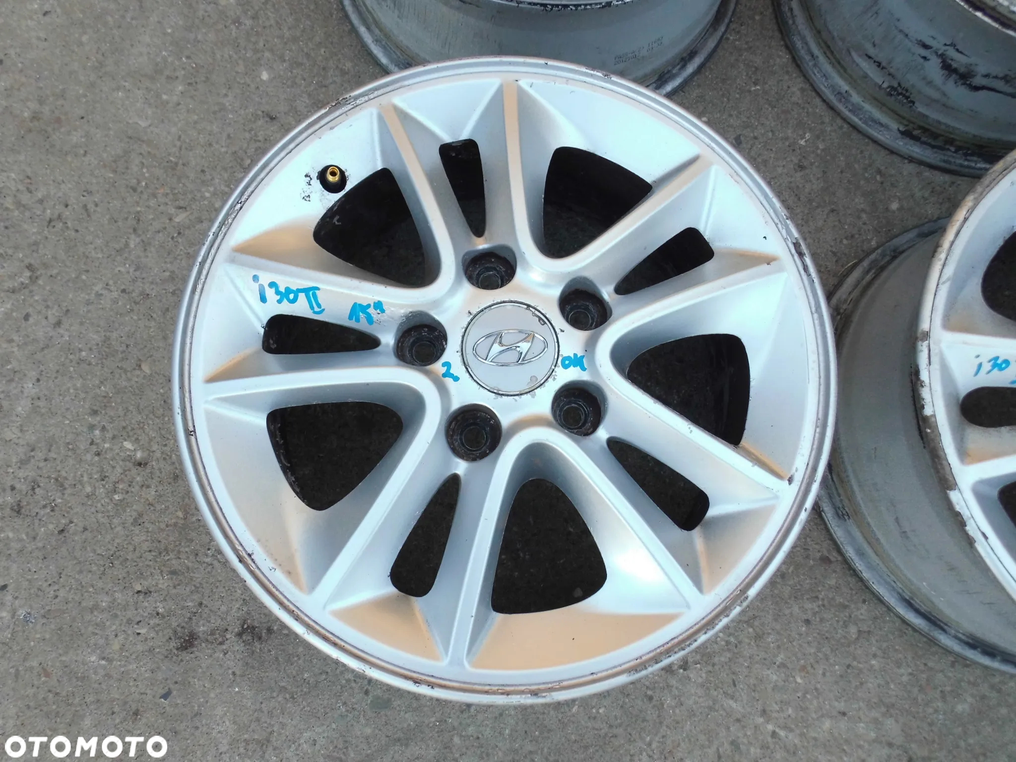 FELGI ALUMINIOWE KIA VENGA CEED I LIFT II HYUNDAI I30 I II 15 CALI ORYGINAŁ - 4