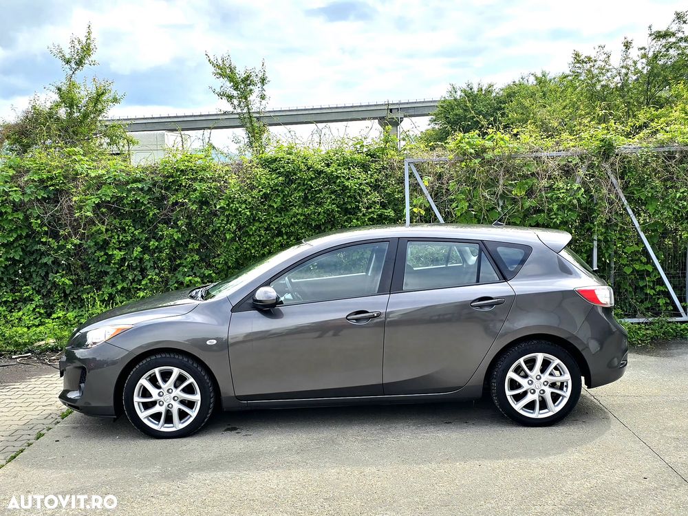 Mazda 3 - 9