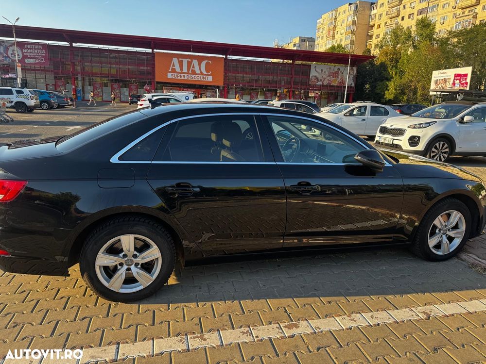 Audi A4 2018 photo 2