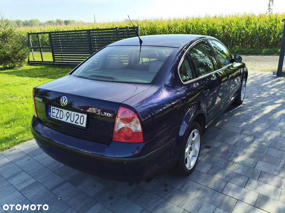 Volkswagen Passat - 3