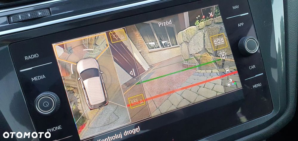 Volkswagen Tiguan 2.0 TDI SCR R-Line - 32