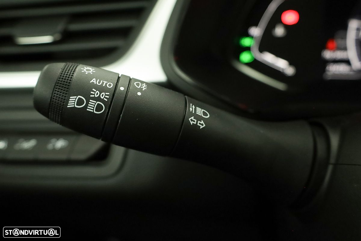 Renault Captur 1.0 TCe Techno Bi-Fuel - 17