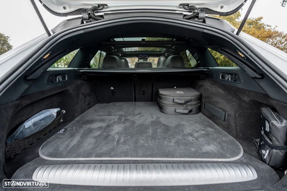 Mercedes-Benz E 300 e 4Matic 9G-TRONIC - 39