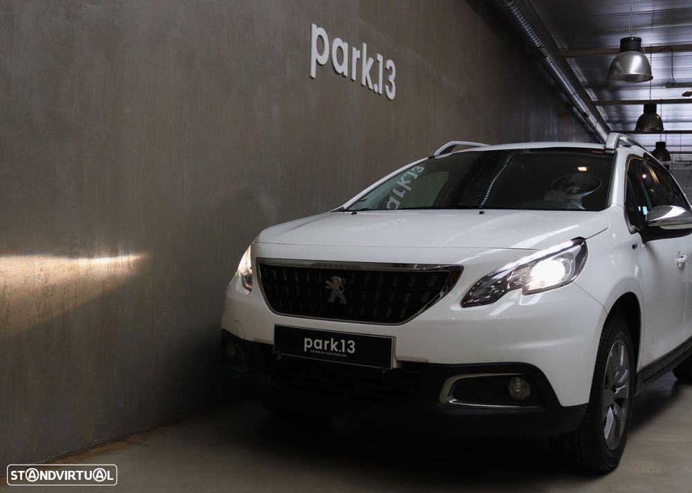 Peugeot 2008 1.2 PureTech Style - 37