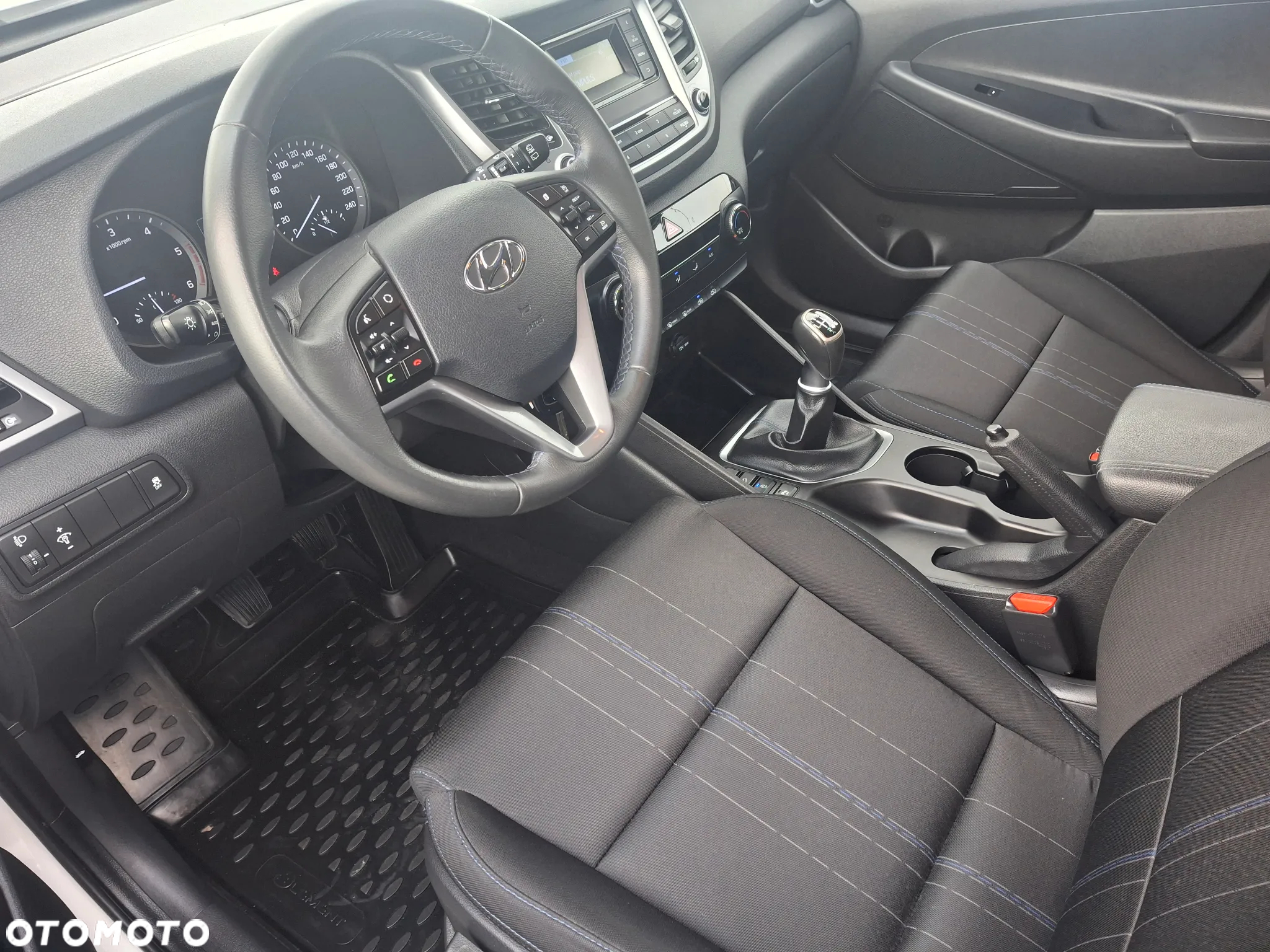 Hyundai Tucson blue 1.7 CRDi 2WD Advantage - 35