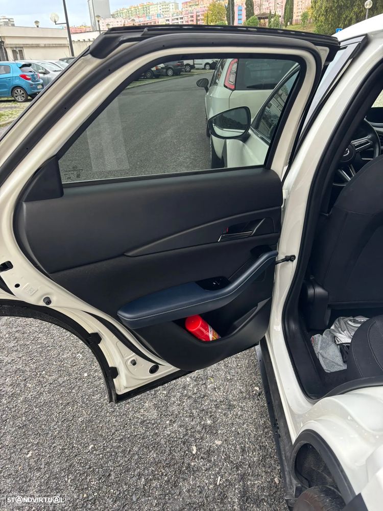 Mazda CX-30 2.0 e-Skyactiv-G Exclusive-line AT - 11