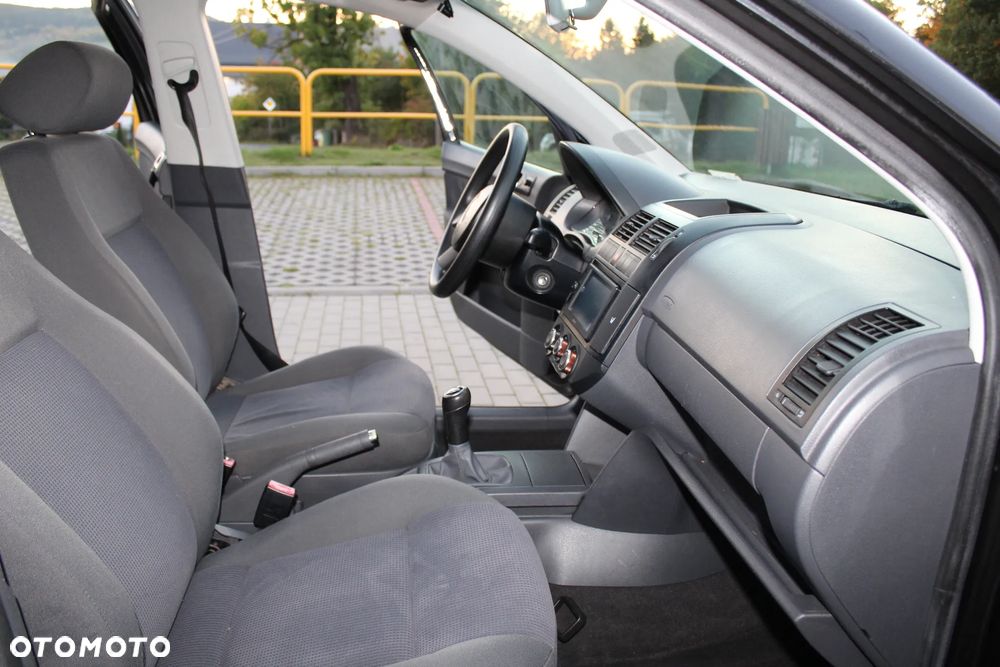 Volkswagen Polo - 19