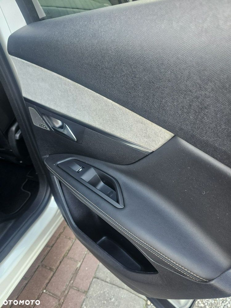 Peugeot 3008 - 22