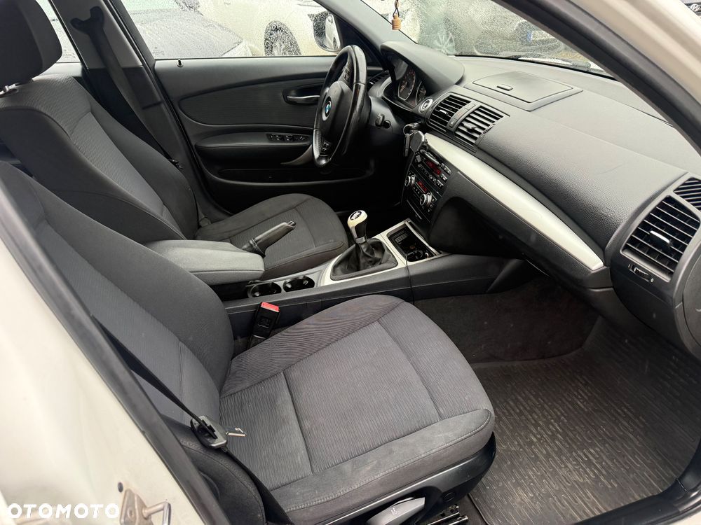 BMW Seria 1 - 12