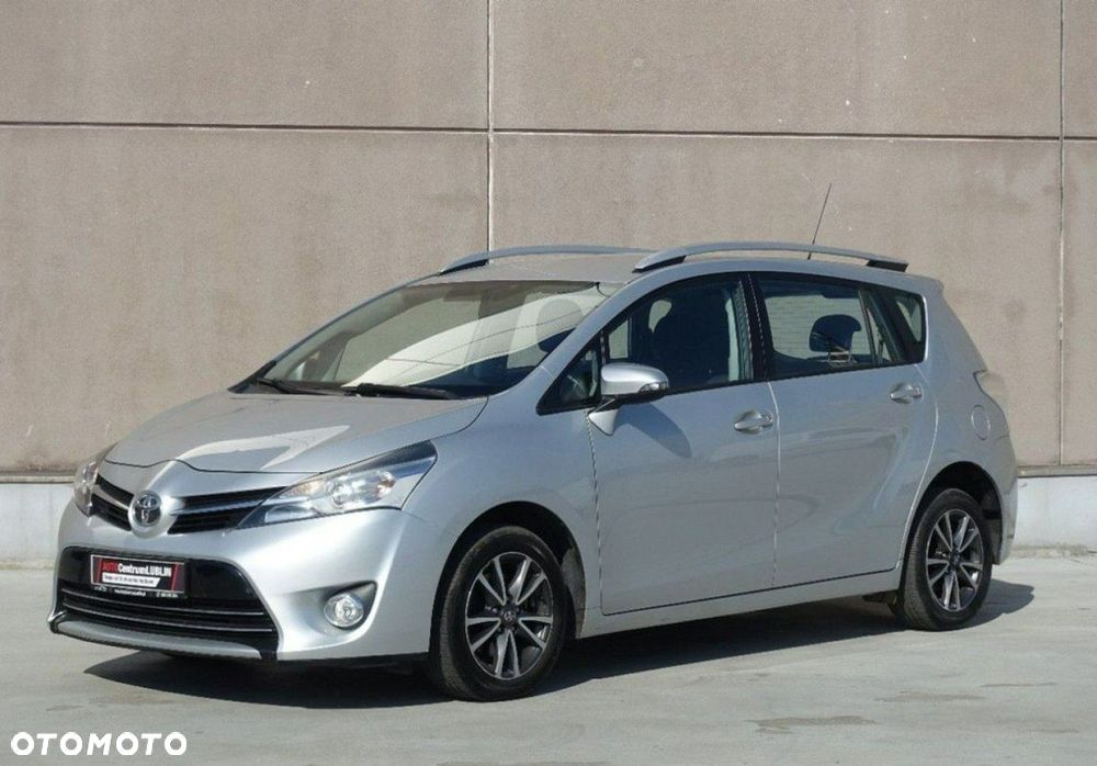 Toyota Verso - 7