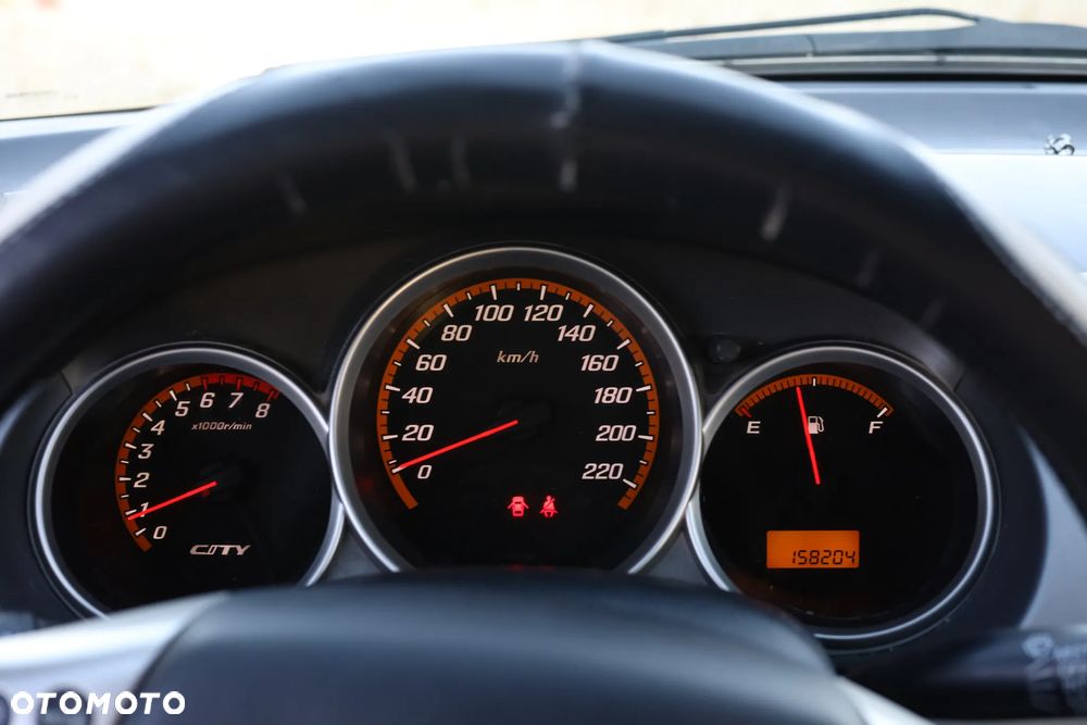 Honda City 1.4 Comfort - 9