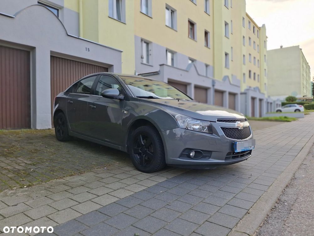 Chevrolet Cruze 1.8 LT - 9