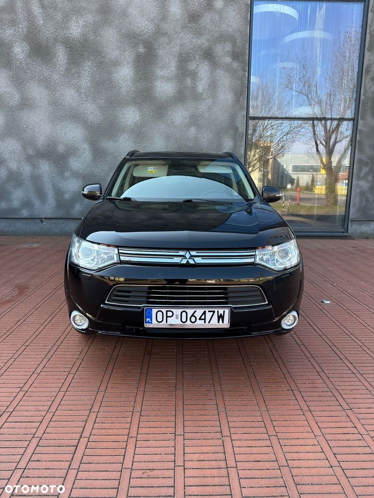 Mitsubishi Outlander - 3