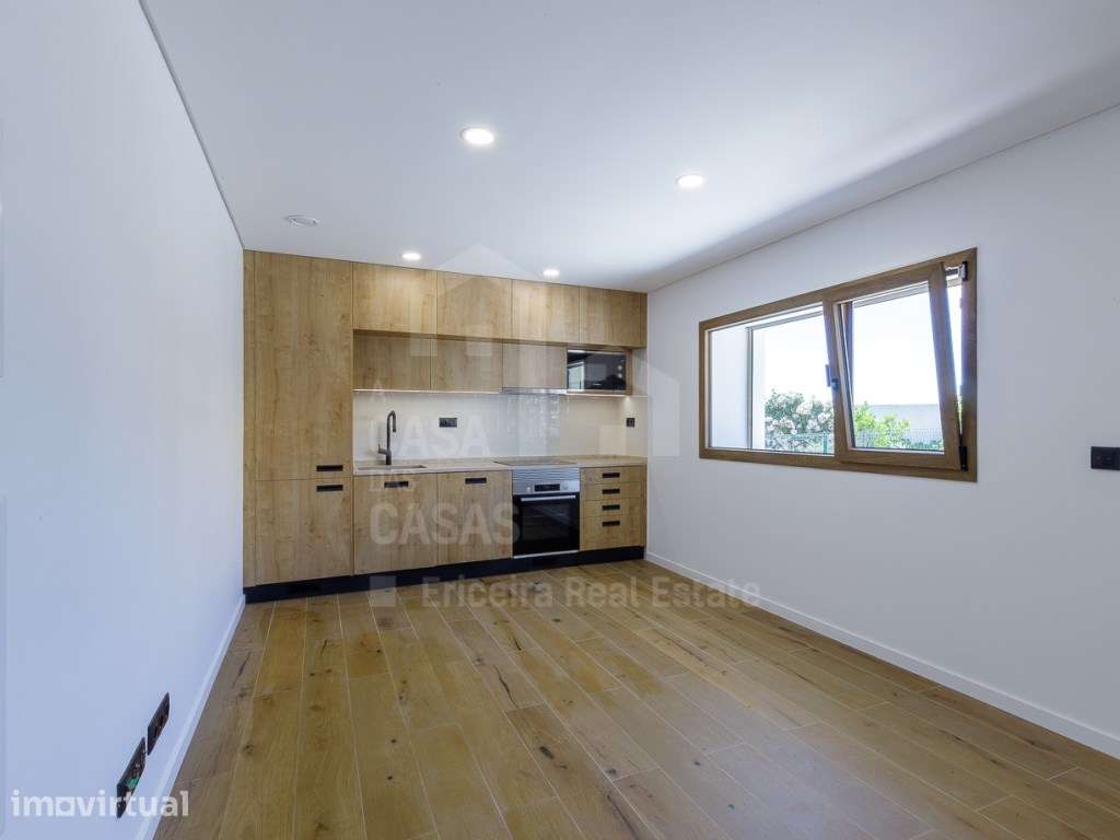 Vende Moradia T2 - Ericeira 15 km, A Casa das Casas - Grande imagem: 3/28