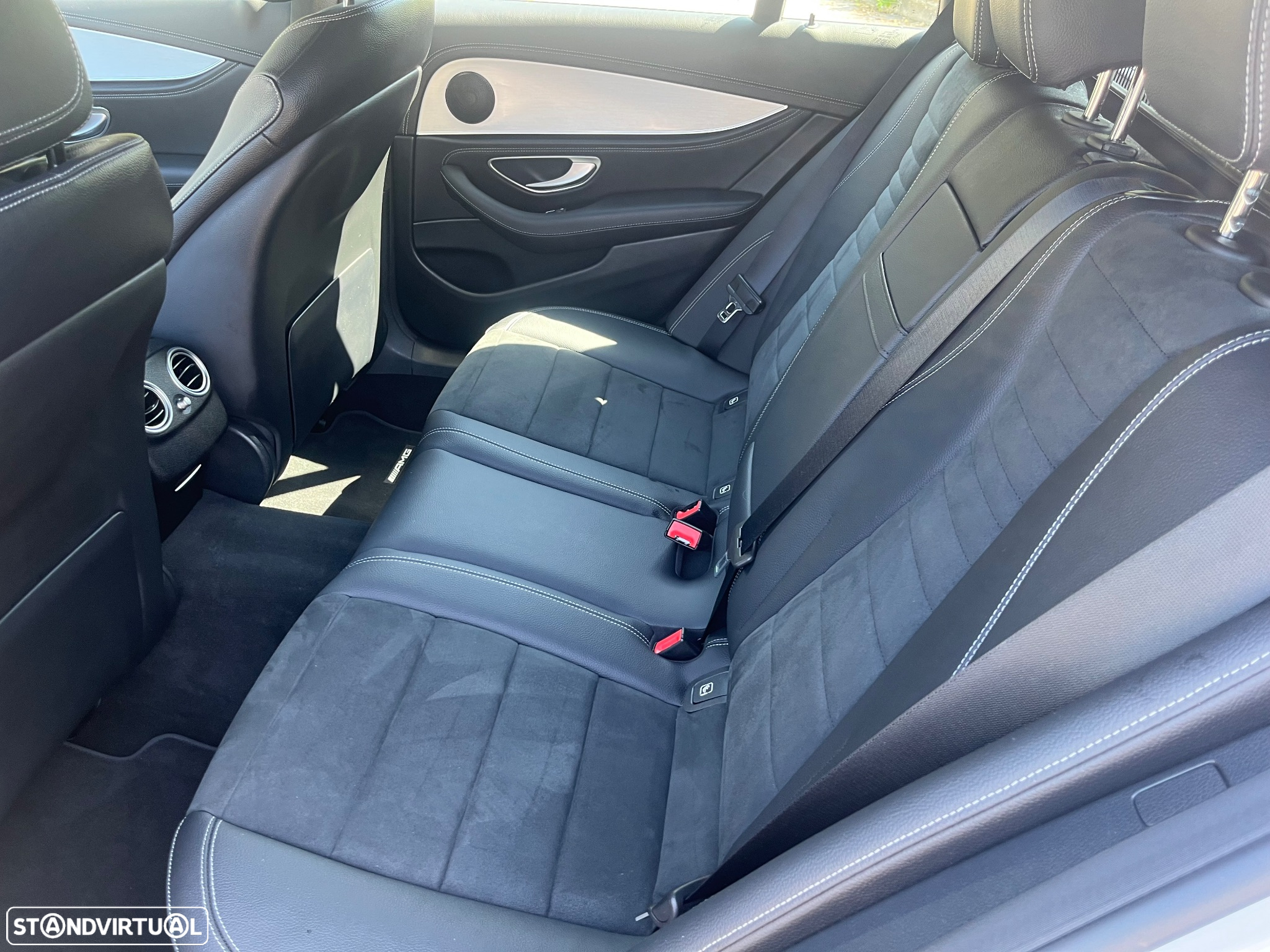 Mercedes-Benz E 300 T 9G-TRONIC AMG Line - 10