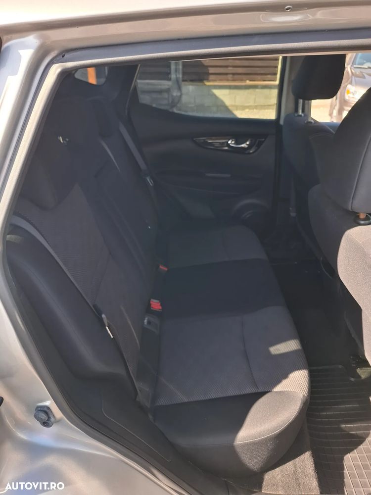 Nissan Qashqai 1.5 DCI N-Connecta - 19