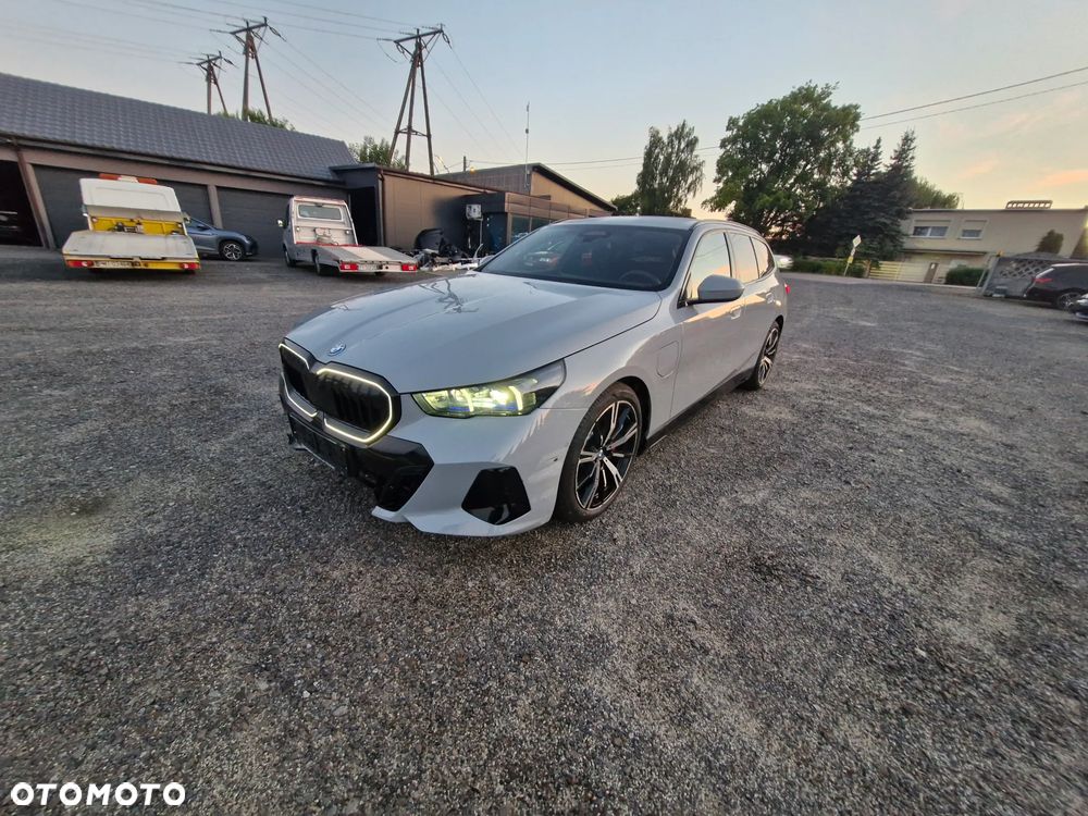 BMW Seria 5 530e xDrive - 3