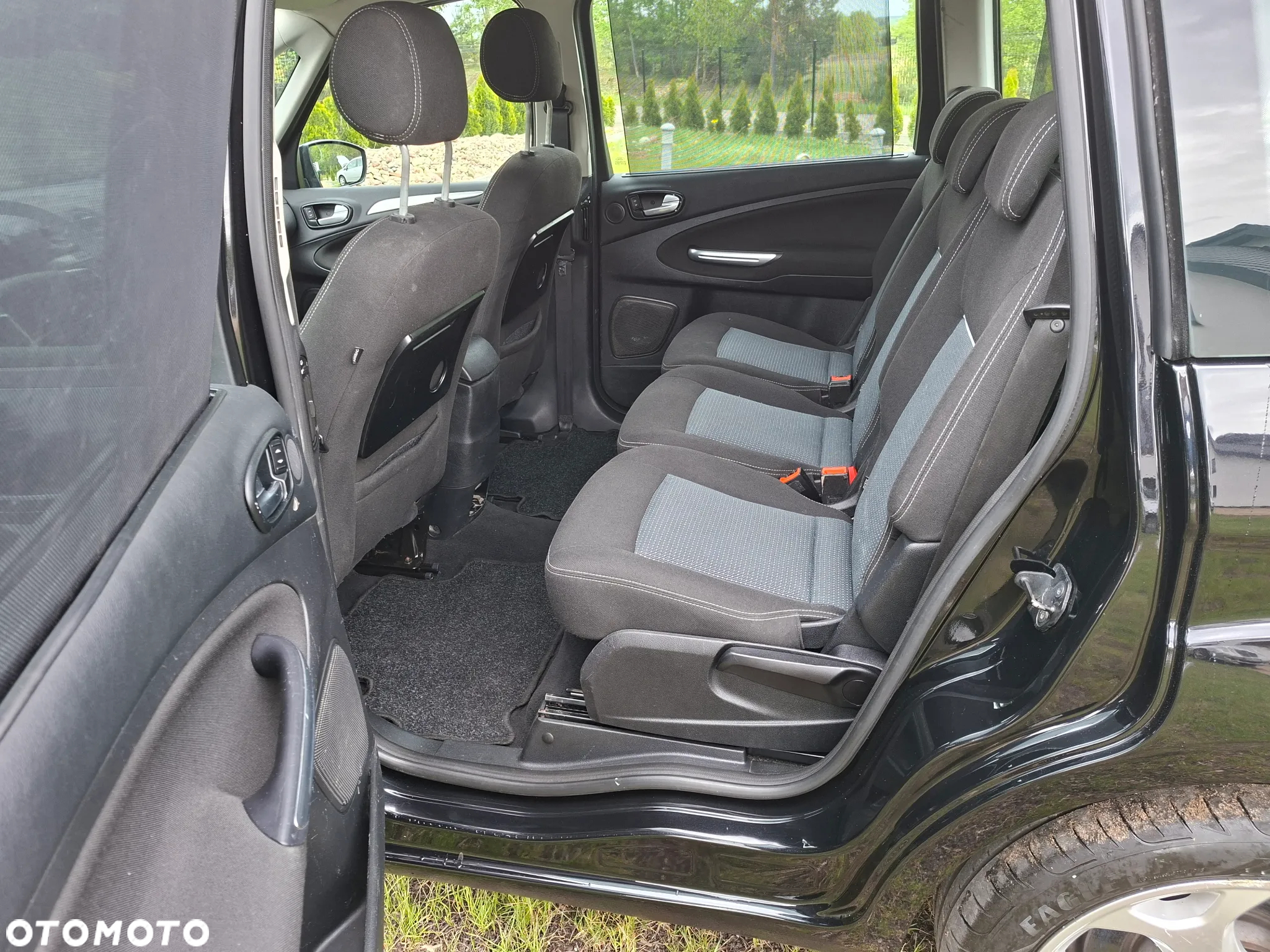 Ford Galaxy 2.0 TDCi Ambiente - 9