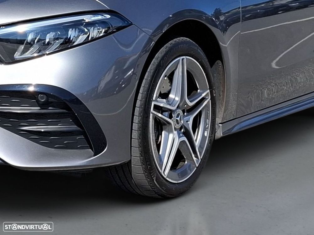 Mercedes-Benz A 250 e - 4