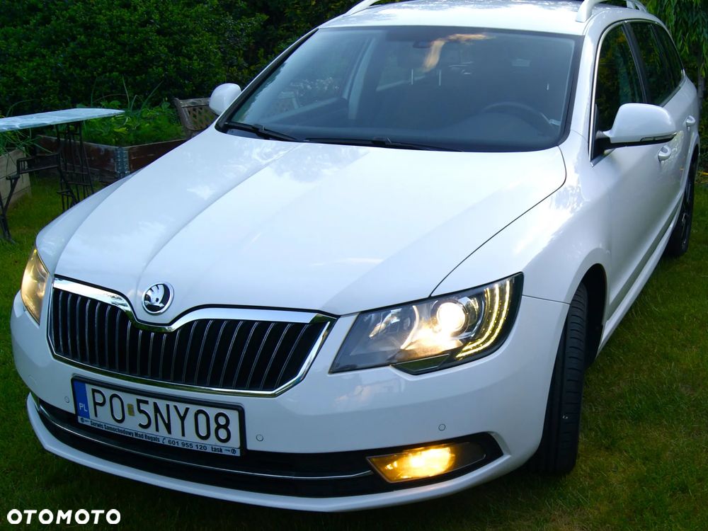 Skoda Superb 2.0 TDI Ambition - 1
