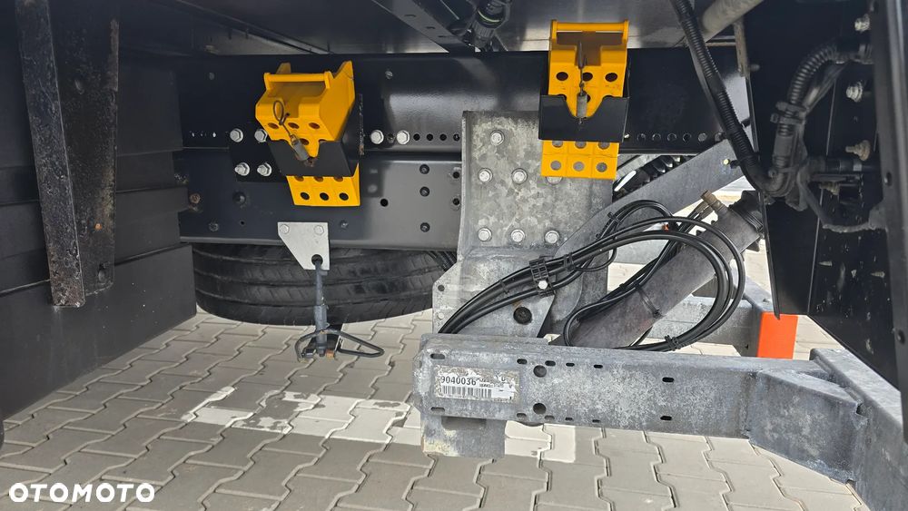 Iveco IVECO DAILY 72C18 3.0 180KM DMC 7200 ❗❗ KONTENER 15 PALET / OTWIERANY BOK / ZABUDOWA SAXAS / WINDA DHOLLANDIA 1000KG / NOWY TACHOGRAF / HI-MATIC / ZAWIESZENIE PNEUMATYCZNE AIR-PRO / RADAR  / ADR / SERWIS ASO / KABINA SYPIALNIA / ROZSTAW OSI 5.10 / ŁADOWNOŚĆ 3200KG / LAWETA / CHŁODNIA / RAMA❗❗ JAK NOWY❗❗ - 7