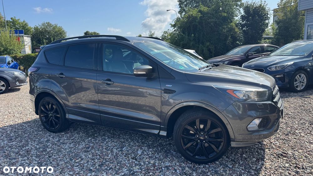Ford Kuga 1.5 EcoBoost 2x4 ST-Line - 19