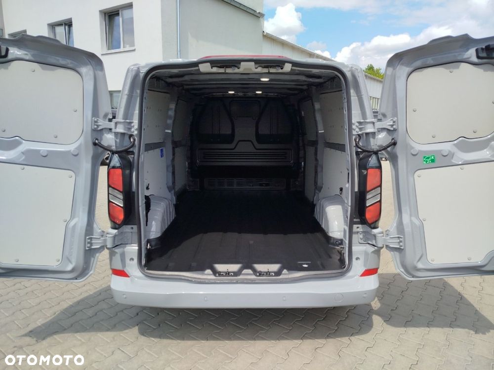 Ford Transit Custom - 13