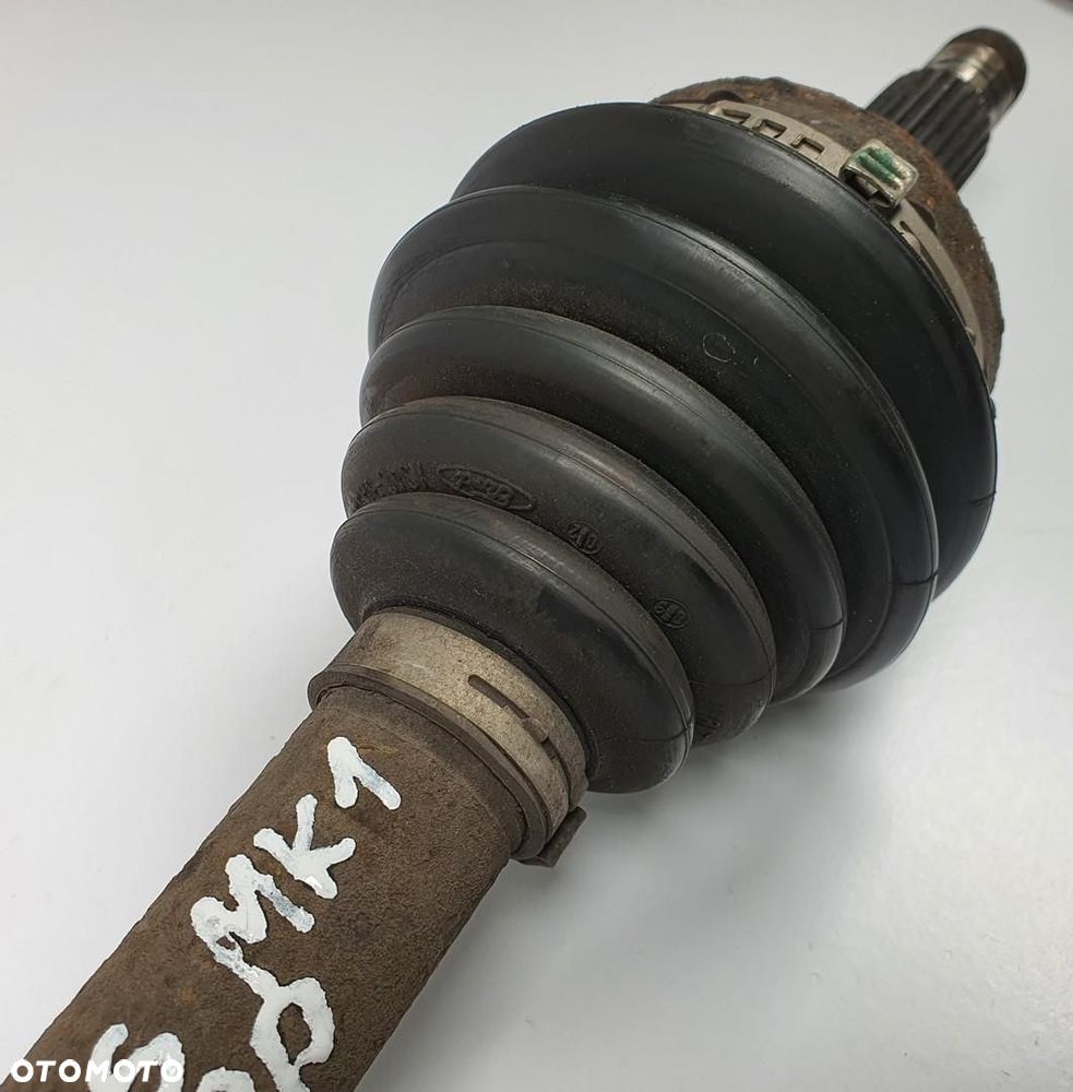 PÓŁOŚ PRAWA PRAWY PRZÓD PRZEDNIA FORD FOCUS MK1 1.6 16V - 2