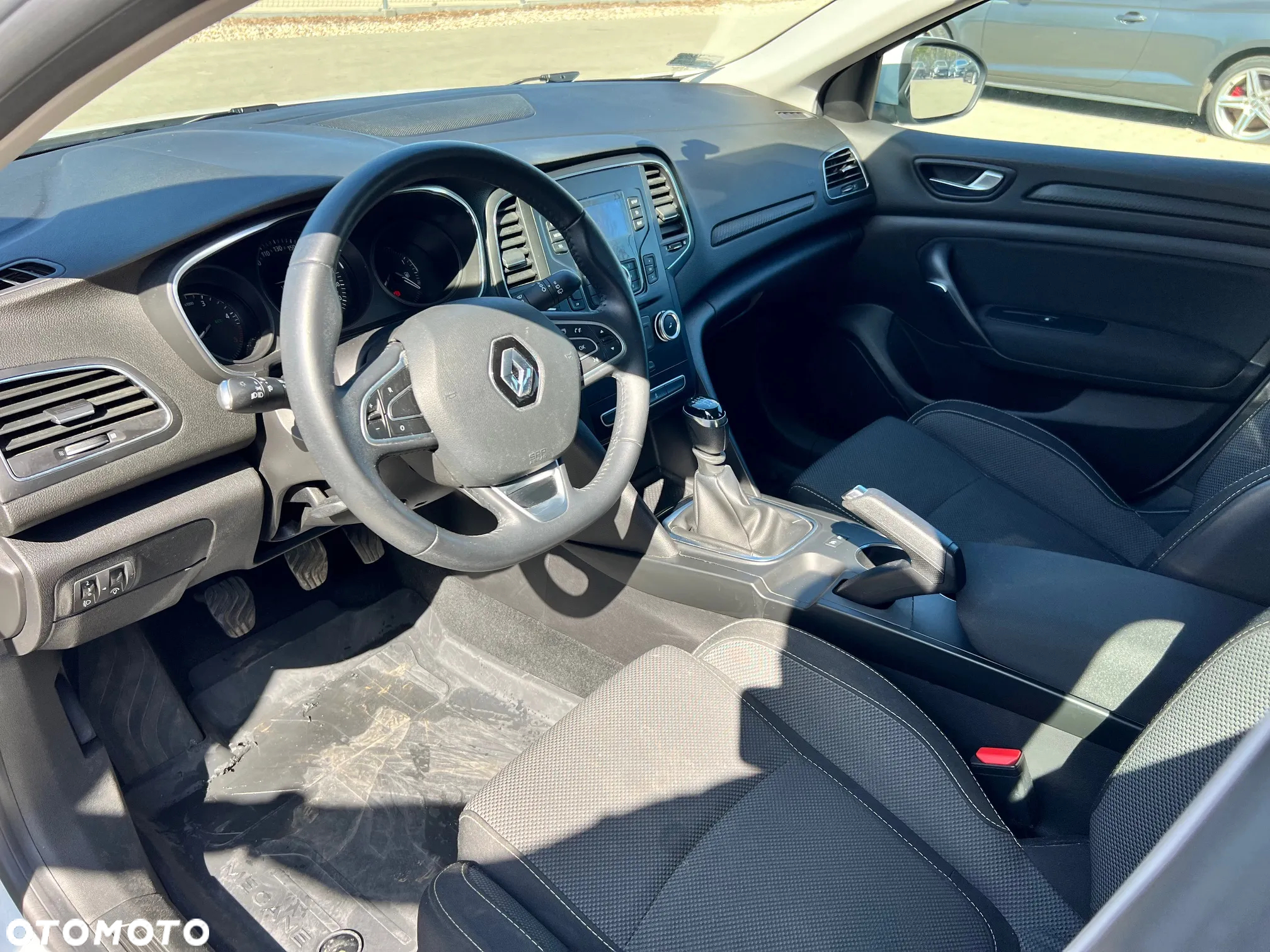 Renault Megane 1.5 dCi Business - 13