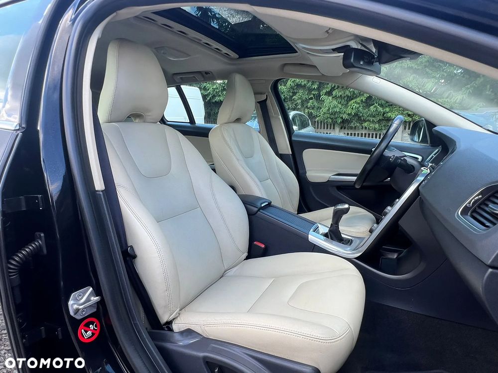 Volvo V60 D4 Drive-E Summum - 17