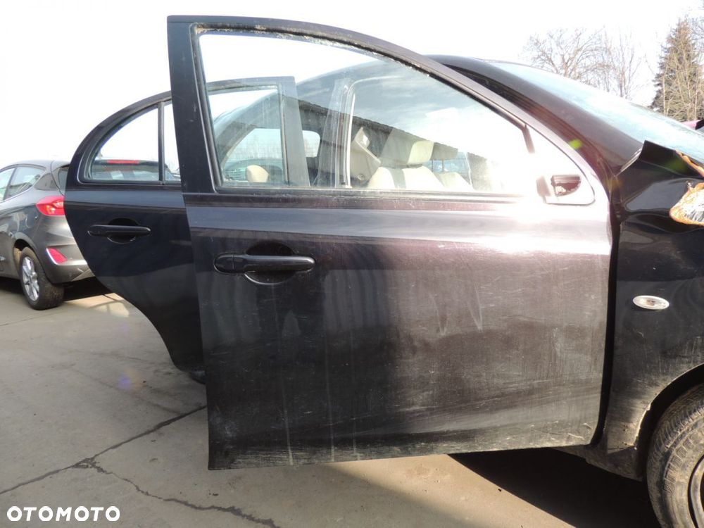 Drzwi prawy przód Nissan Micra K13 lift '14 - 1