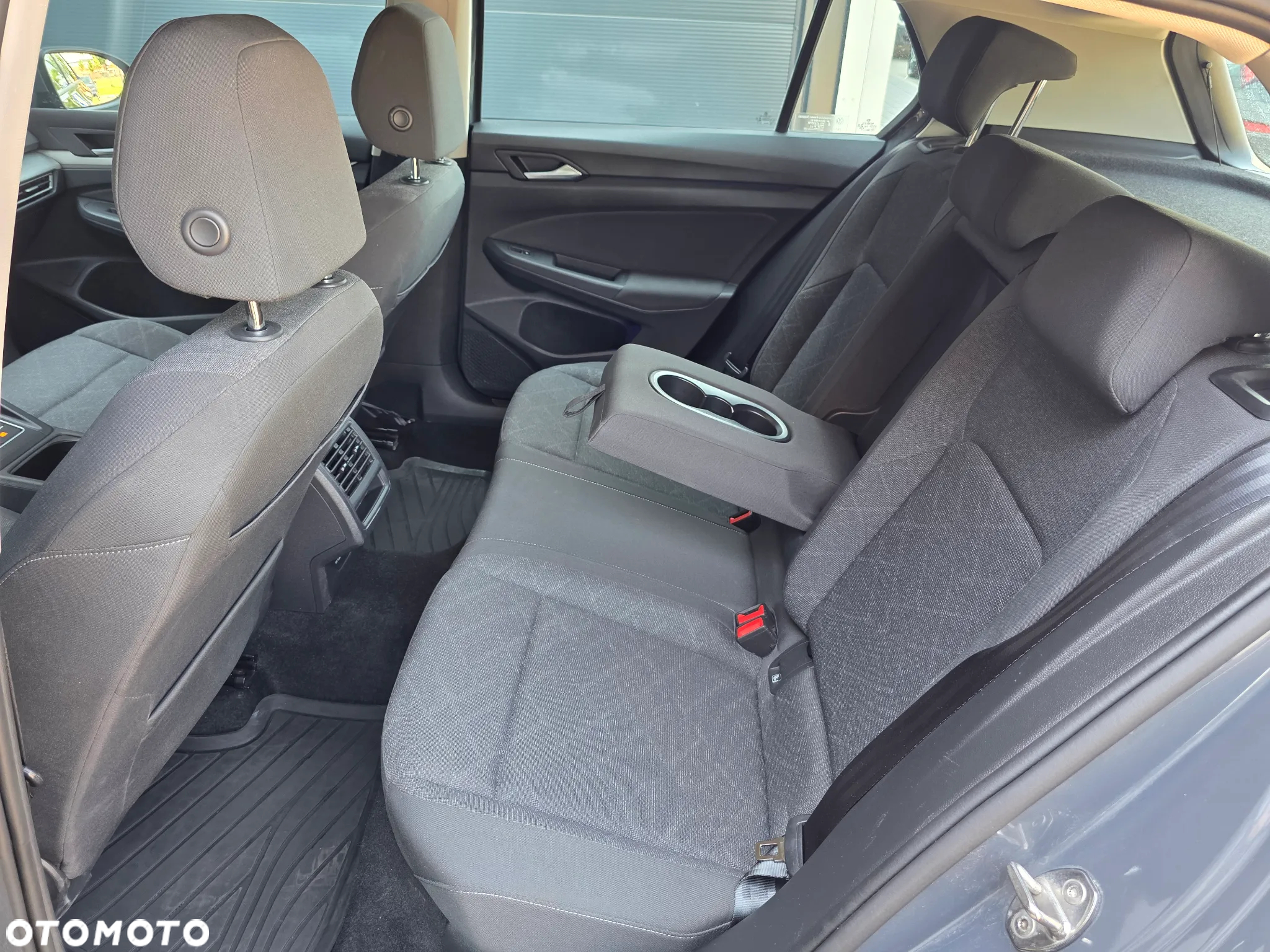Volkswagen Golf VIII 1.0 TSI Life - 17