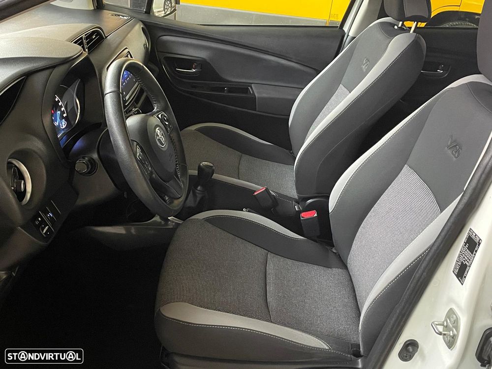 Toyota Yaris 1.0 VVT-i Y20 Club - 10