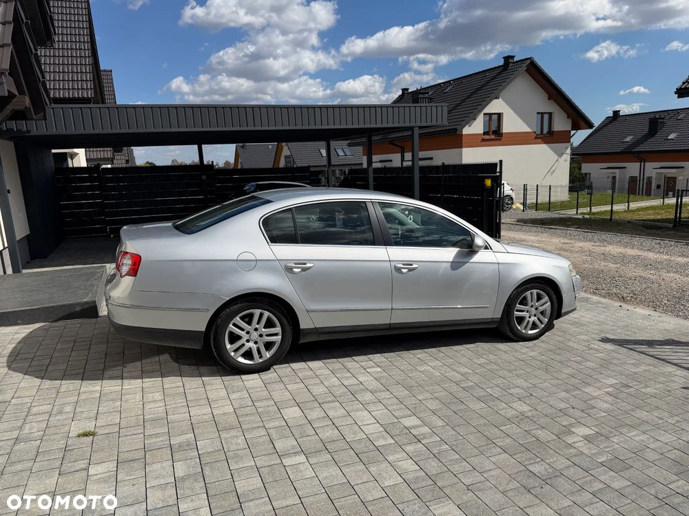 Volkswagen Passat 2.0 FSI Automatik Comfortline - 5