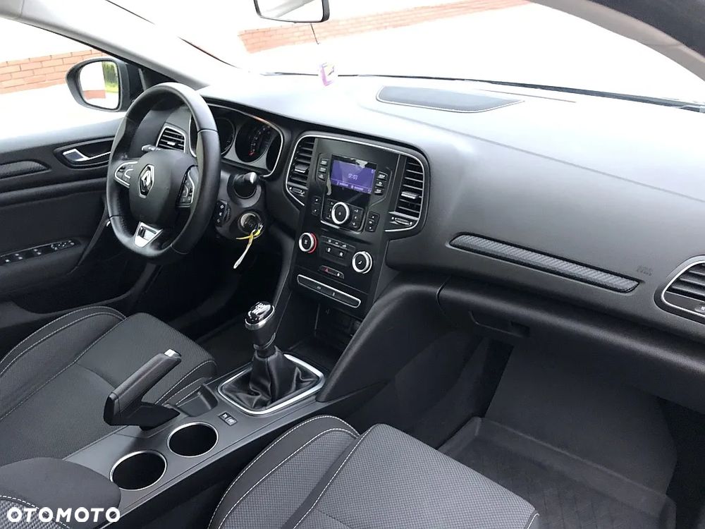 Renault Megane ver-1-3-tce-fap-intens - 26