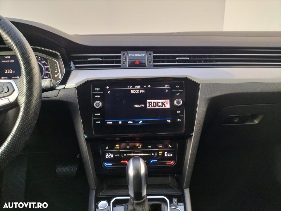 Volkswagen Passat - 8