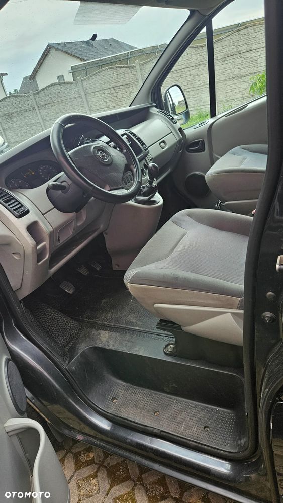 Opel Vivaro - 9