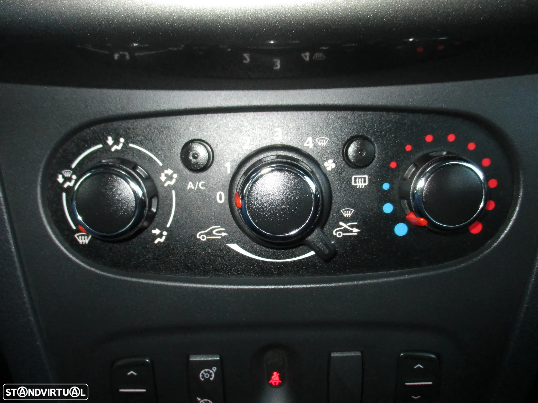 Dacia Sandero 0.9 TCe SL 10 Anos - 10