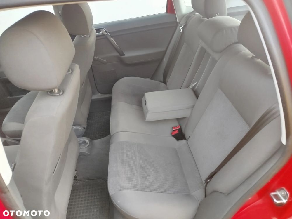 Volkswagen Polo - 16