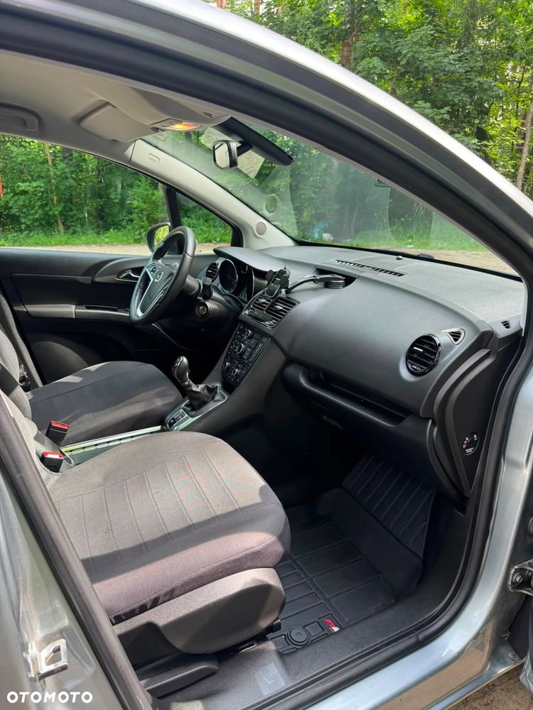 Opel Meriva - 12