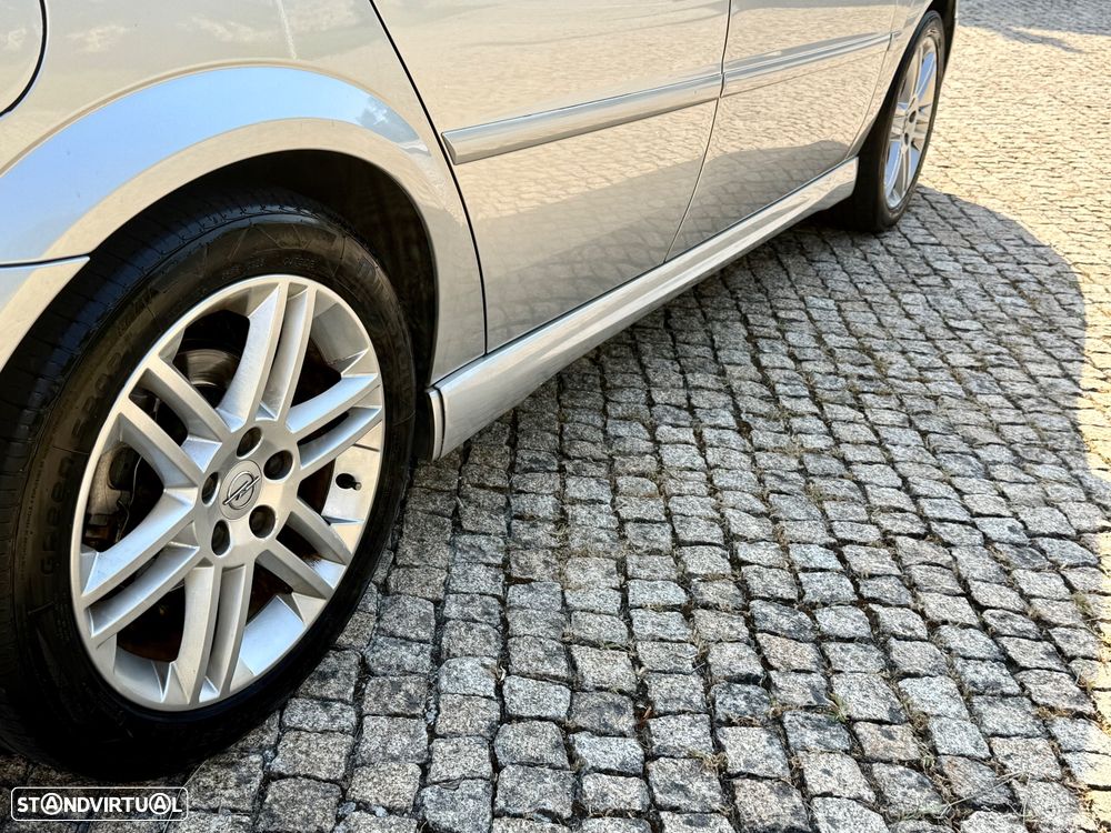 Opel Vectra GTS 2.2 DTi - 14